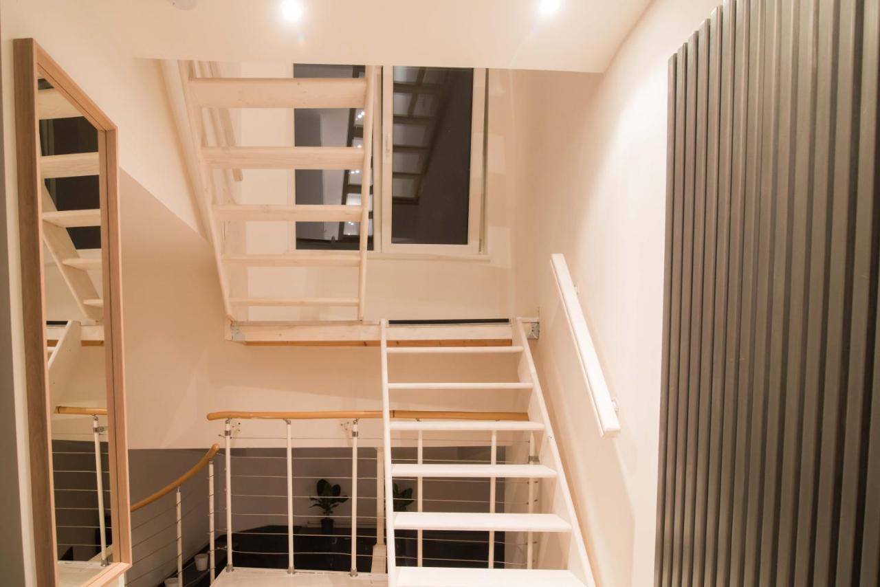 Вилла Full 4 Floors House At The Center Антверпен Экстерьер фото